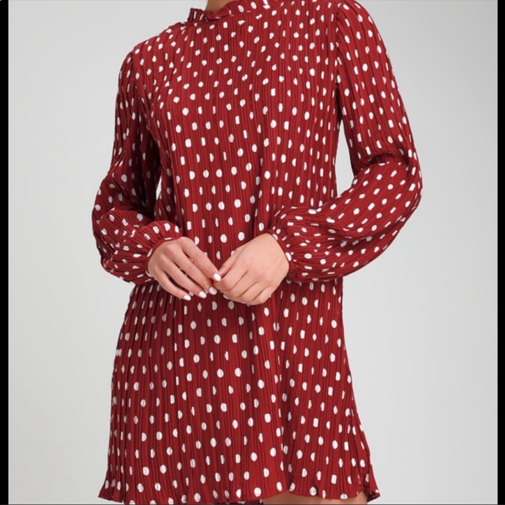 Lulu’s Pleated Mini Dress Medium